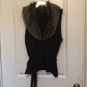 Faux Fur Collar Black Knit Vest